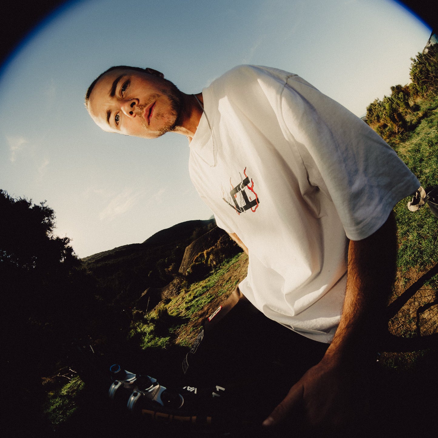 VALE INC. FLAME T-SHIRT WHITE